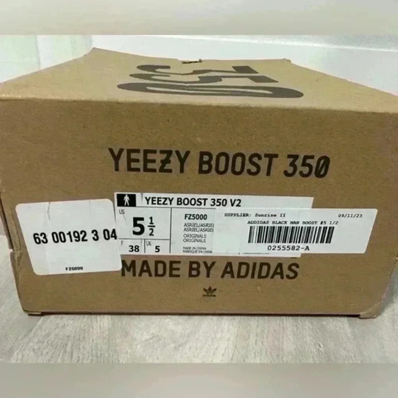 Adidas x Yeezy Black/Blue Knit Fabric Boost 350 v2 carbon Sneakers Size 5 1/2‎ - Picture 9 of 11